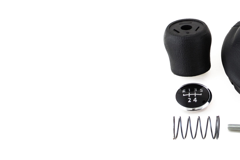 VW T5 / T6 03-11 Gear / gearbox knob BLACK + SILVER RING + BLACK LID 5+R + Lever Gaiter 7H0711113