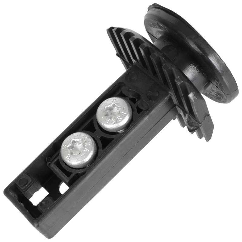 Mercedes W205 13-18 mocowanie zderzaka przedniego lewe = prawe