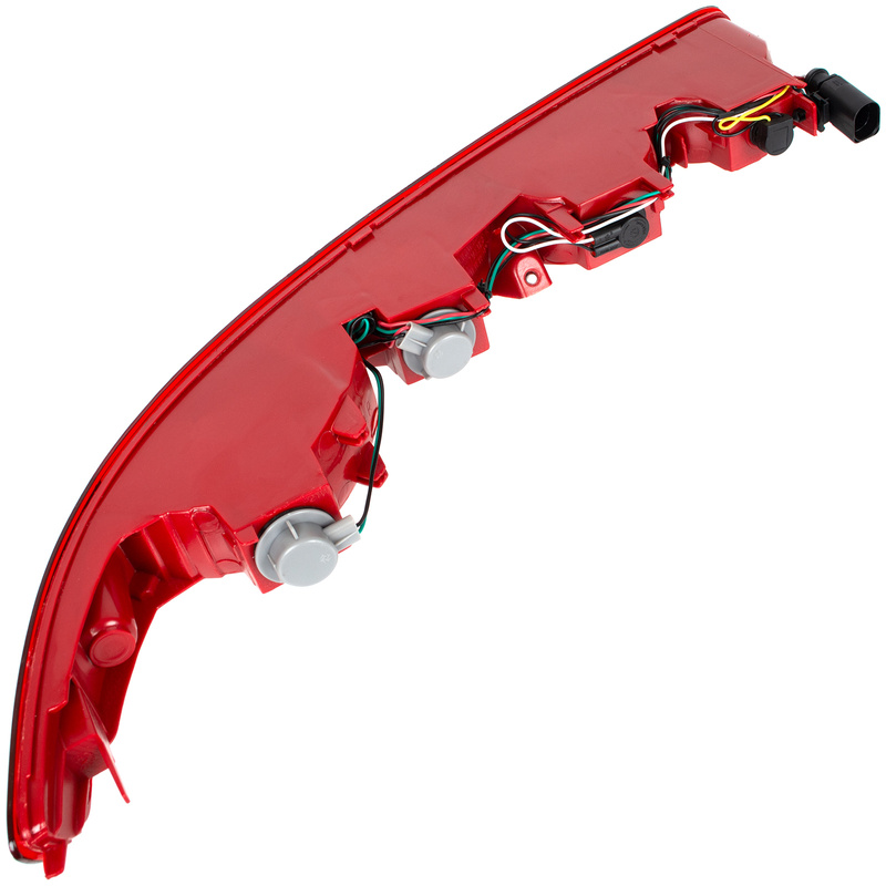 Audi Q7 05-15 lampa tylna w zderzak prawa