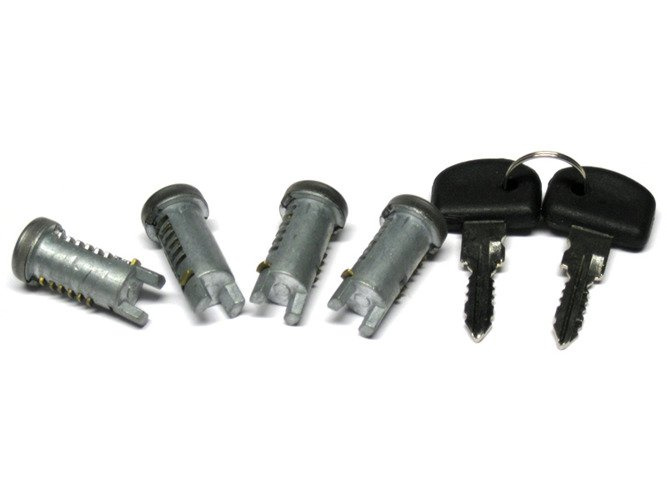 Peugeot J5 82-94 Lock inserts 4 pcs set