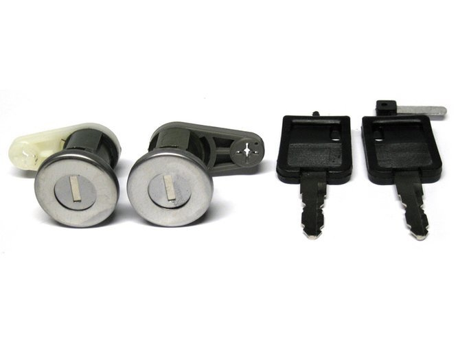 Renault Super 5 84-96 door lock / insert with keys 2 pcs