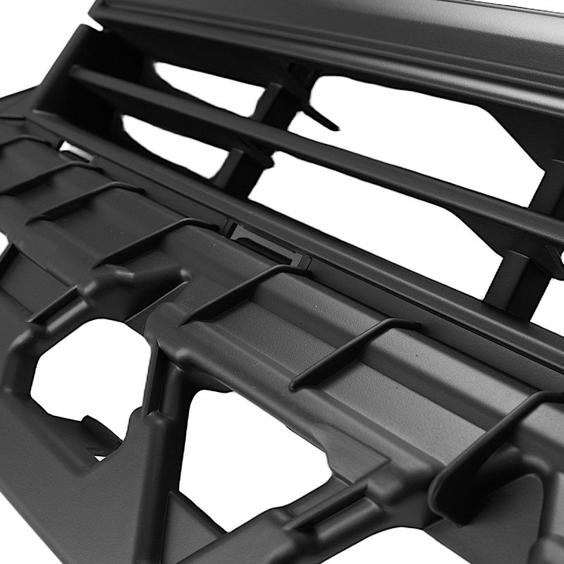 VW Crafter 2018- atrapa między reflektory (grill) CZARNA z chromowaną listwą