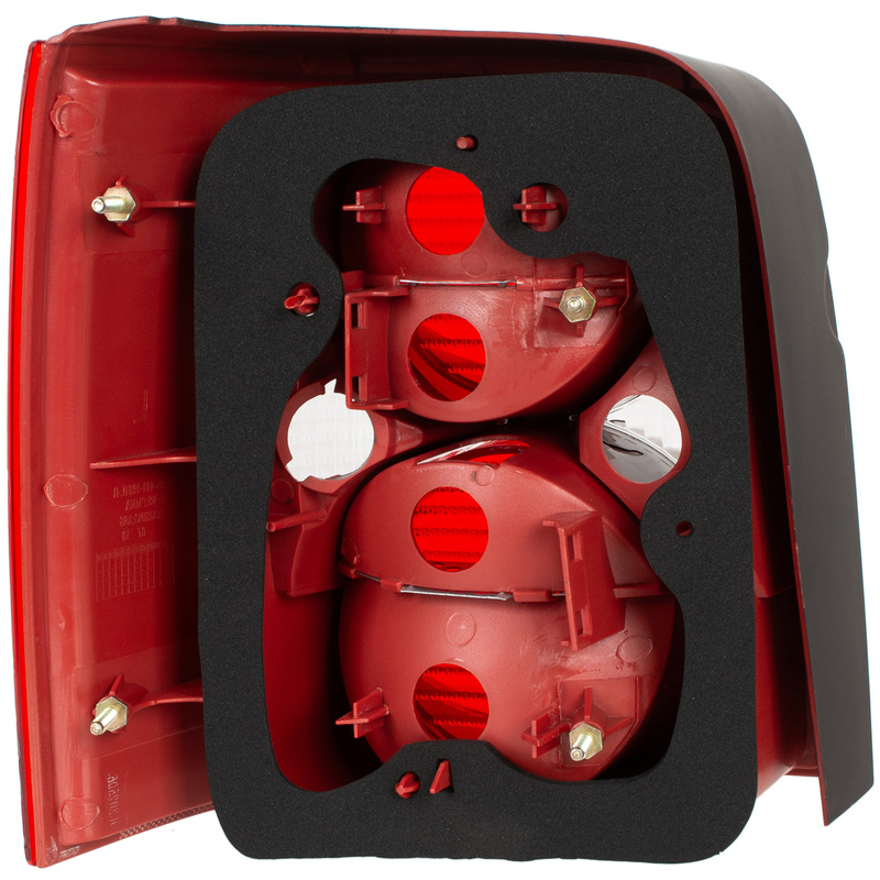 VW Passat B5 00-05 station wagon Exterior rear lamp / tail lamp Right