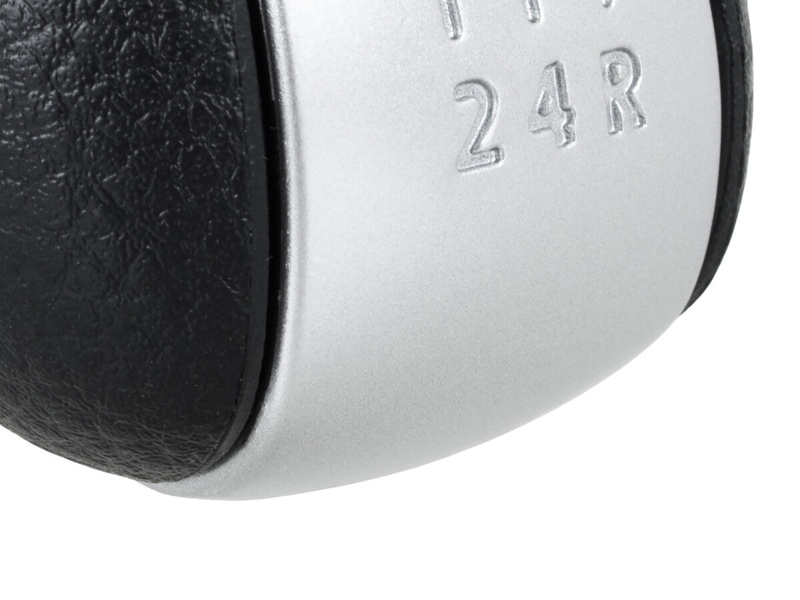 Nissan Juke 2010- Gear shift knob 5 speed black + SILVER