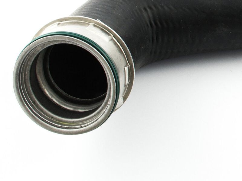 VW Passat B5 FL 00-05 1,9 2,0 TDi Turbine / turbo hose pipe