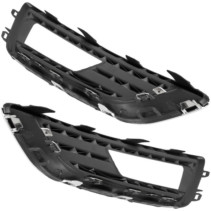 Ford FOCUS III FL 12-16 Z HALOGENAMI atrapka kratka w zderzak przedni CZARNA + CHROM lewa + prawa 2 szt. KPL