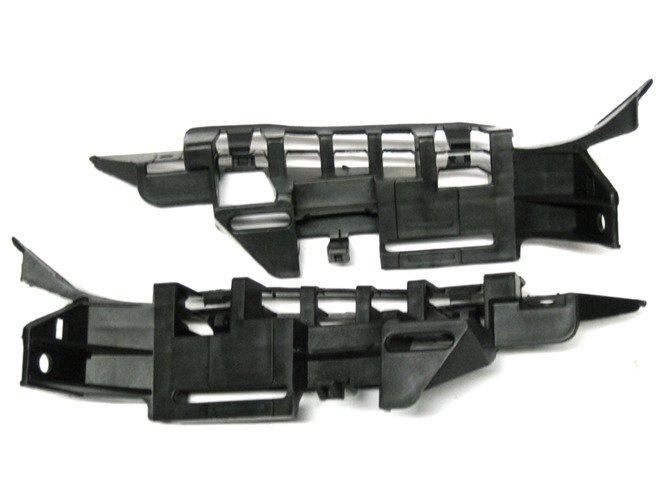 Peugeot 307 01-05 Front bumper bracket Left + Right set