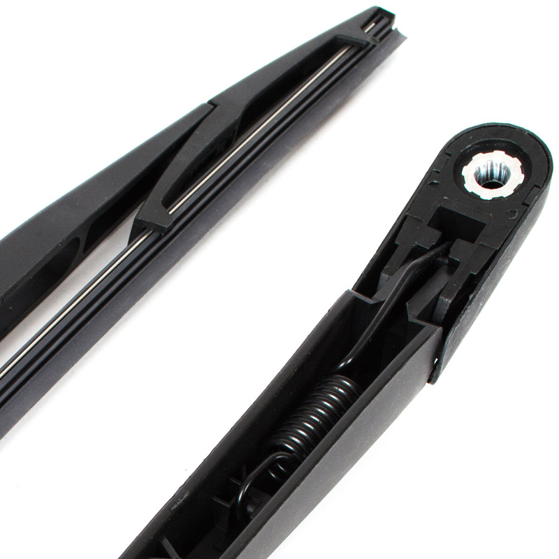 Subaru Forester 05-08 Wiper arm + blade