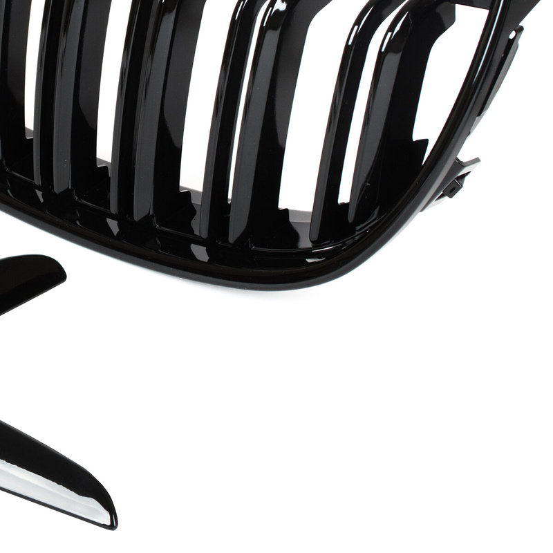BMW 3 E90 / E91 04-09 SEDAN / KOMBI atrapy między reflektory (nerki) lewa + prawa kpl. BLACK GLOSSY DOUBLE BAR WYGIĘTE ŻEBERKA