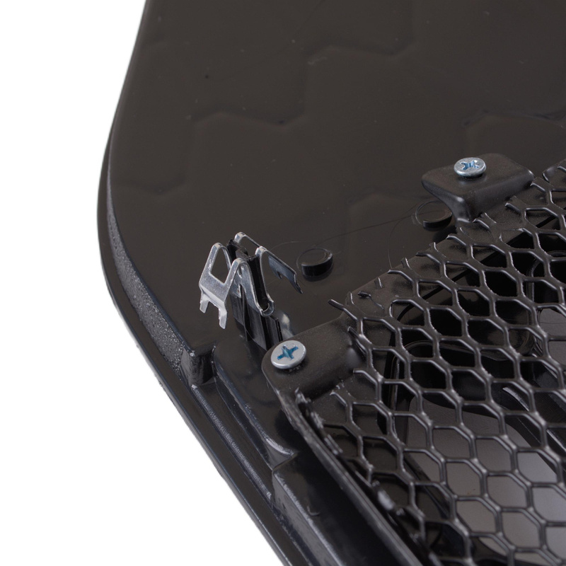 IVECO DAILY 14-19 atrapa między reflektory (grill) CZARNA