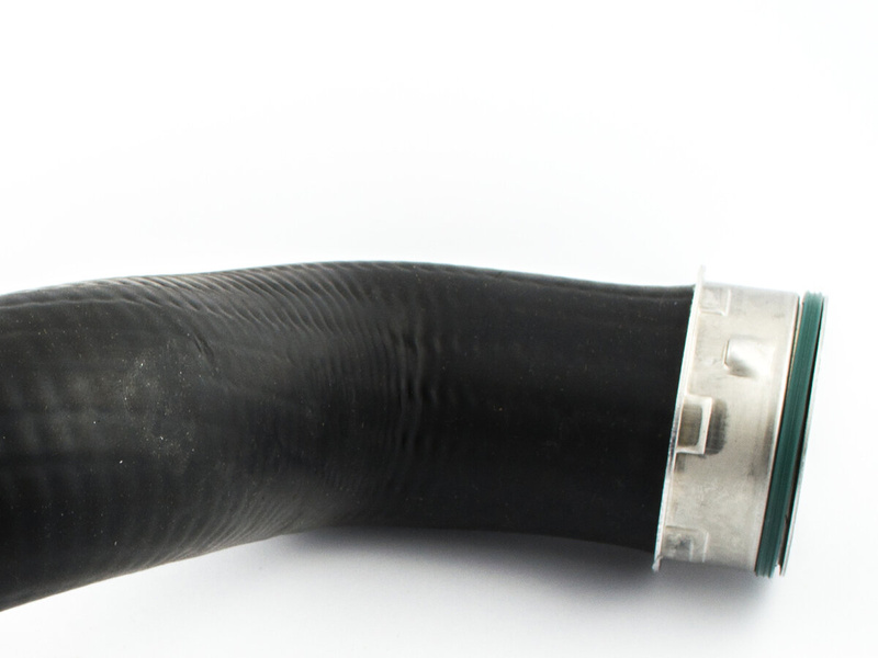 VW Passat B5 FL 00-05 1,9 2,0 TDi Turbine / turbo hose pipe
