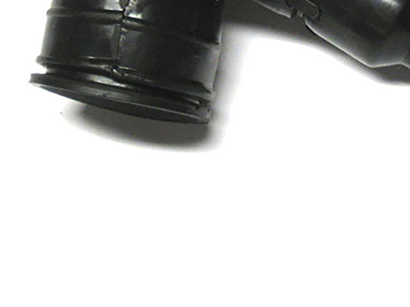 Peugeot 1007 1,4 HDi Turbine / turbo hose pipe