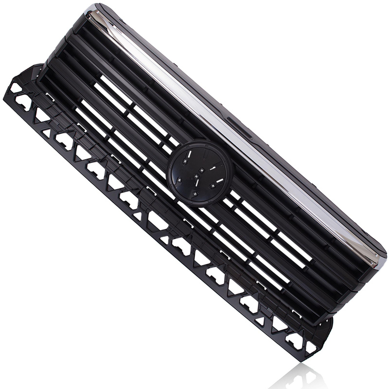 VW Crafter 2018- atrapa między reflektory (grill) CZARNA z chromowaną listwą