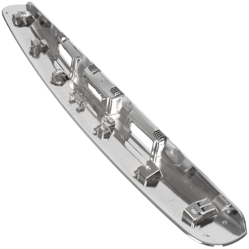 Nissan Qashqai J10 06-13 listwa tylnej klapy CHROM BEZ OTWORU NA KAMERĘ I KLUCZ