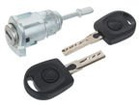 Seat Leon I 99-06 wkładka zamka przedniego lewa