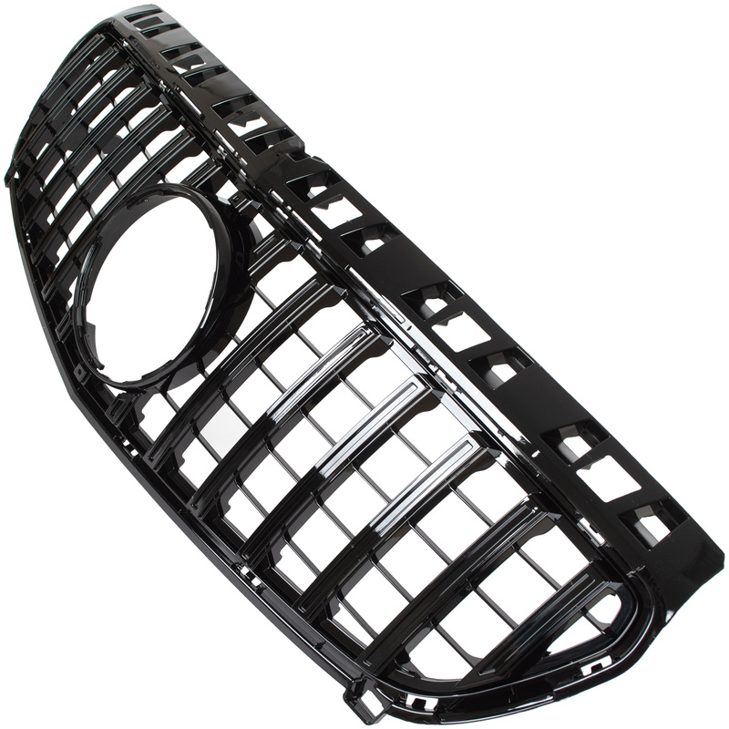Mercedes KLASA A W176 12-18 atrapa między reflektory (grill) PANAMERICANA PIANO BLACK