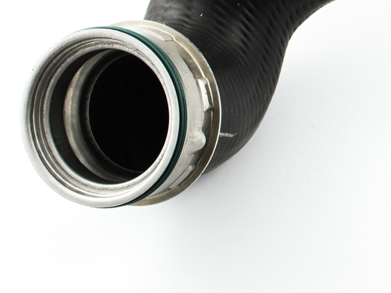 VW Passat B5 FL 00-05 1,9 2,0 TDi Turbine / turbo hose pipe