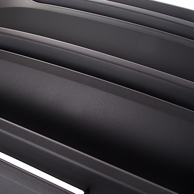 Mercedes Sprinter 2018- atrapa między reflektory (grill) CZARNA